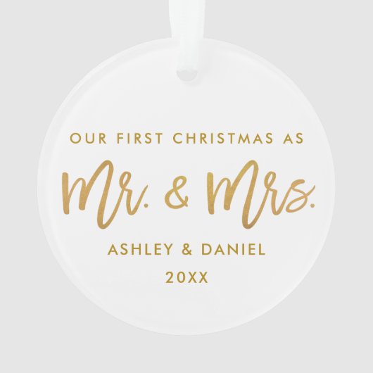 Modern Brush Script Gold First Kerstmis, Mrs. Ornament (achterkant)