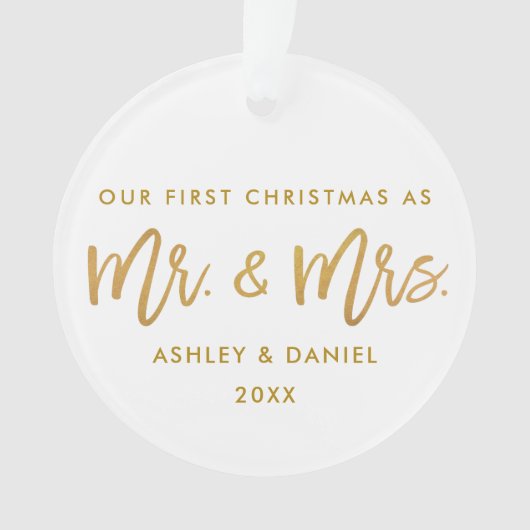 Modern Brush Script Gold First Kerstmis, Mrs. Ornament (voorkant)