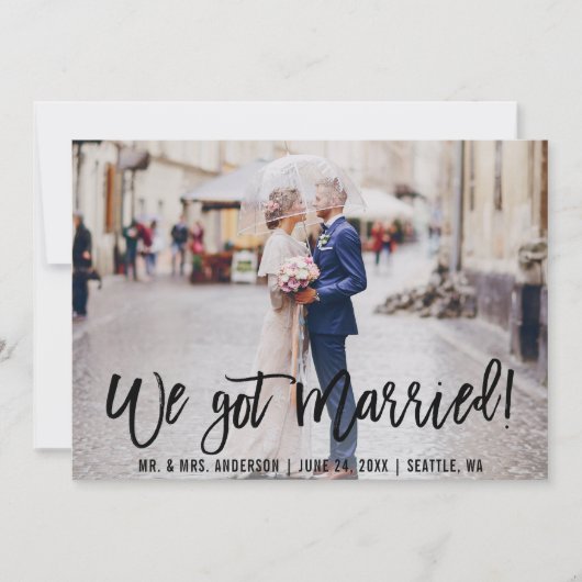 Modern Brush Script we zijn getrouwd met Mr en Mrs Aankondiging (Voorkant)