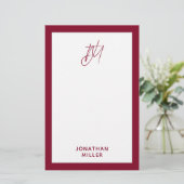 Modern Burgundy Monogram Briefpapier (Staand voorkant)