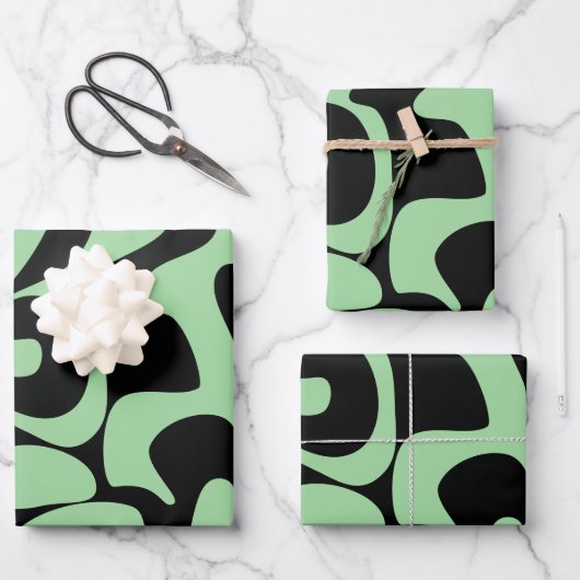 Modern Chic Sage Green Black Trendy Inpakpapier Vel (Voorkant)