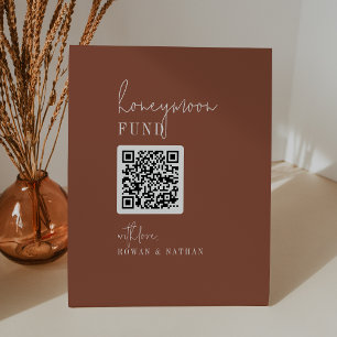 Modern chique terracotta QR-code huwelijksreis fon Reclamebord Met Voetstuk