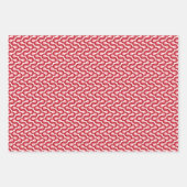 Modern Christmas Wavy Geometric Stripe in Bold Red Inpakpapier Vel (Voorkant 2)
