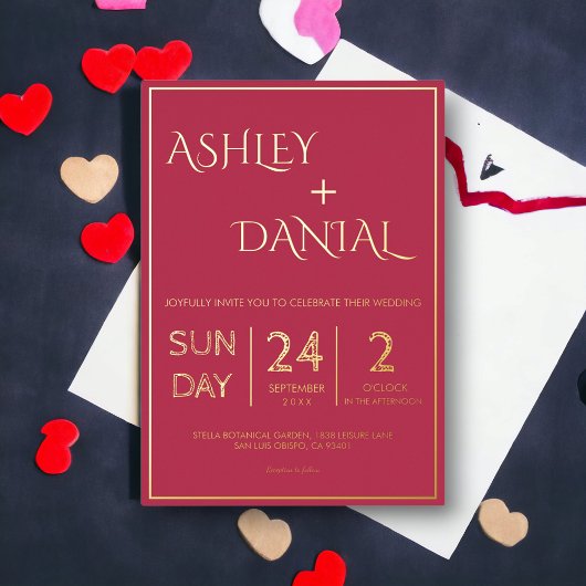 Modern Classy Magenta Gold Script omgeven huwelijk Folie Uitnodiging