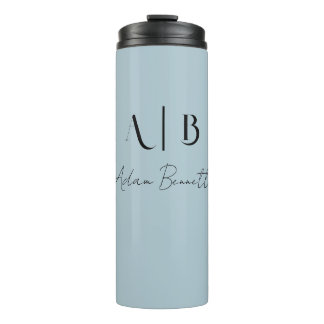 Modern Custom Monogram Initialen Naam Pastel Blauw Thermosbeker