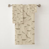 Modern Deer Illustration Beige Pattern Bath Towel  (En situation)