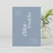 Modern Dusty Blue Bold Typography Wedding Kaart (Staand voorkant)