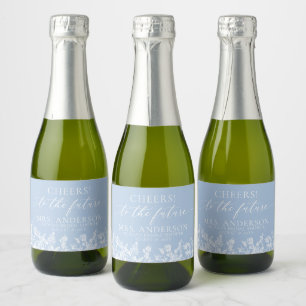 Modern Dusty Blue Floral Future Mrs Vrijgezellenfe Sparkling Wijnetiket