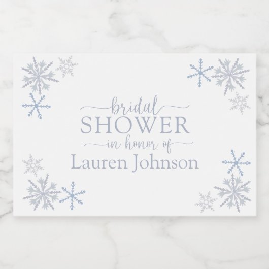 Modern Dusty Blue Snowflake Winter Vrijgezellenfee Sparkling Wijnetiket (Enkel label)