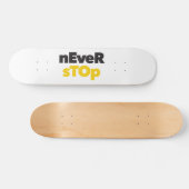 Modern, eenvoudig, bold typographic design Never S Skateboard (Horizontaal)