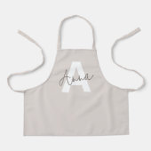 Modern Elegant Beige Monogram Custom Initiaal Schort (Voorkant)
