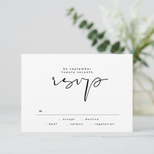Modern Elegant Black and White Text Wedding RSVP Kaartje (Staand voorkant)
