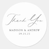 Modern Elegant Black Script Weddenschap Hartelijk  Ronde Sticker (Voorkant)