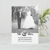 Modern Elegant Black White Mr. en Mrs Wedding Aankondiging (Staand voorkant)