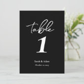Modern Elegant Black White Wedding Table Number Aankondiging (Staand voorkant)