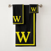 Modern Elegant Black Yellow Monogram Script  (En situation)