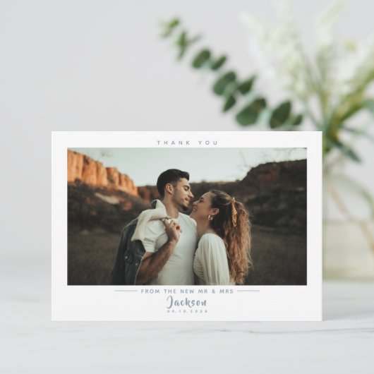 Modern Elegant Dusty Blue Wedding Foto Bedankkaart (Staand voorkant)