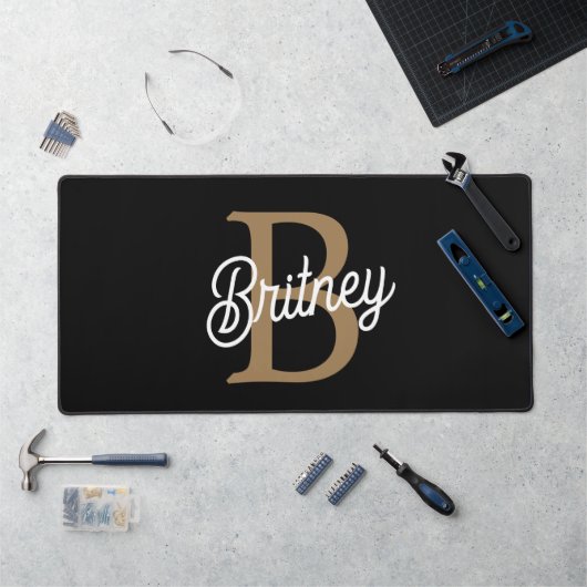 Modern Elegant Monogram Naam Zwart Goud Script Bureaumat (Werkstation)