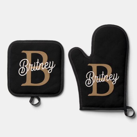 Modern Elegant Monogram Naam Zwart Goud Script Ovenwant & Pannenlap Set (Voorkant)