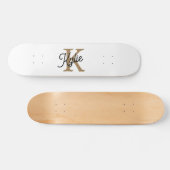 Modern Elegant Monogram Naam Zwart Goud Script Skateboard (Horizontaal)