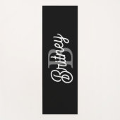 Modern Elegant Monogram Naam Zwart Grijs Script Yogamat (Voorkant)