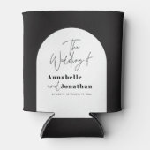 modern elegant script bruiloft met zwarte en witte blikjeskoeler (Voorkant)