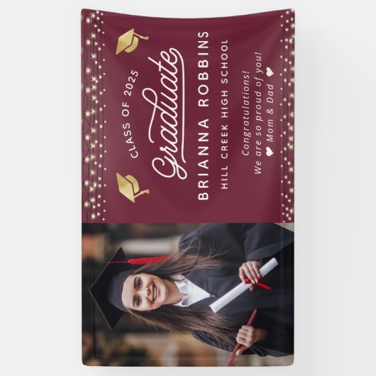 Modern Elegant Script Gold Afstuderen Foto Maroon Spandoek (Verticaal)