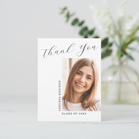 Modern Elegant Script Simple Photo Afstudeerder Ha Briefkaart (Staand voorkant)