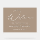 Modern Elegant Script Taupe Weddenschap Welkom Acryl Bord (Voorkant)