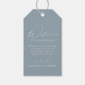 Modern Elegant Stoffig Blauw Bruiloft Welkom Cadeaulabel (Voorkant)