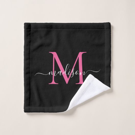Modern Elegant Zwart Roze Monogram Script Naam Bad Handdoek (Wasdoekje)