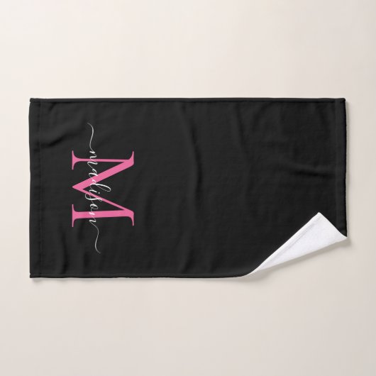 Modern Elegant Zwart Roze Monogram Script Naam Bad Handdoek (Handdoek)