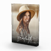 Modern Elegant Zwart-Wit Afstuderen Foto (Rechts)