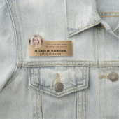 Modern Employee Photo ID Gold Naamplaatje (In situ)