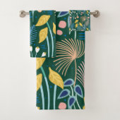 Modern Floral Garden Illustration Pattern in Green Bad Handdoek (Insitu)