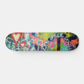 Modern Funny Typographic Love Heart Street Art Skateboard (Horizontaal)