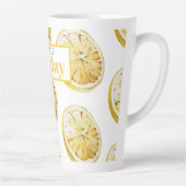 Modern geel lemonpatroon en knijp de dag in latte mok (Rechts)