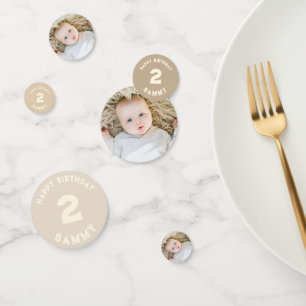 Modern Gender Neutraal baby Foto 2e Verjaardag Confetti