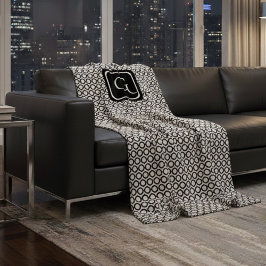 Modern Geometric Monogram Black White Fleece Deken