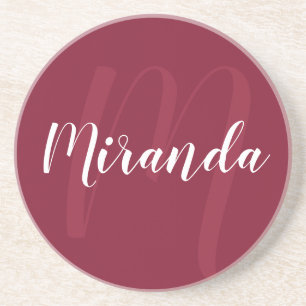 Modern gepersonaliseerd monogram en naam Burgundy Zandsteen Onderzetter