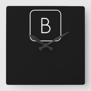 Modern gestileerd Initiaal monogram Wit en zwart Vierkante Klok