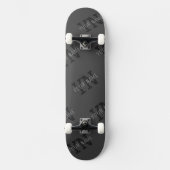 Modern Getiteld Donkergrijs Monogrammed Naam/ander Skateboard (Voorkant)