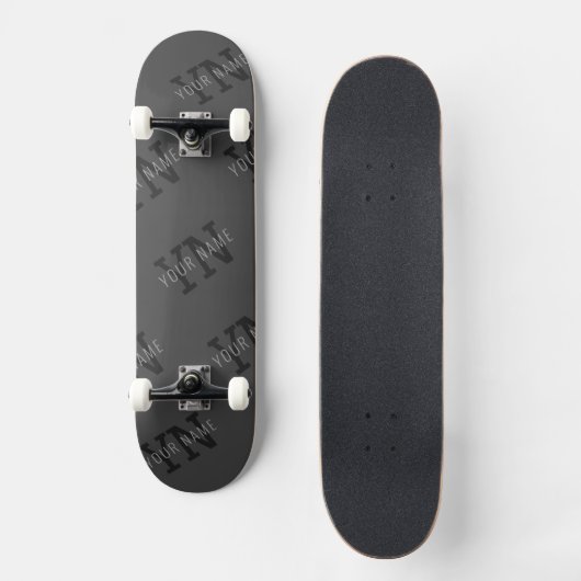 Modern Getiteld Donkergrijs Monogrammed Naam/ander Skateboard (Voorkant)