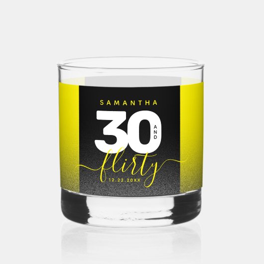 Modern Girly Bright Yellow 30 en Vlirty Whisky Glas (Achterkant)