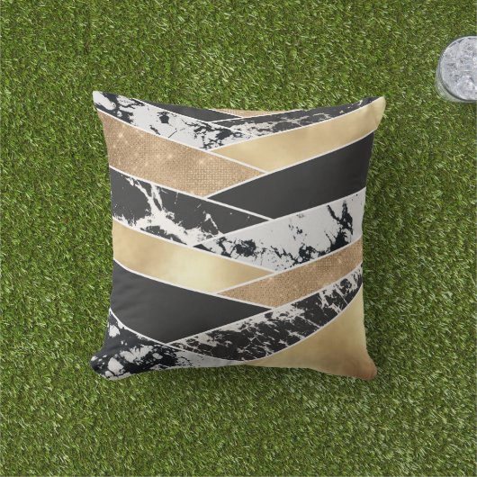 Modern Gold Black White Glitter Marble Geometric Buitenkussen (Gras)