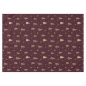 Modern Gold Christmas trees pattern on burgundy Tafelkleed (Voorkant (Horizontaal))
