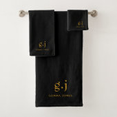 Modern goud monogram op zwart bad handdoek (Insitu)
