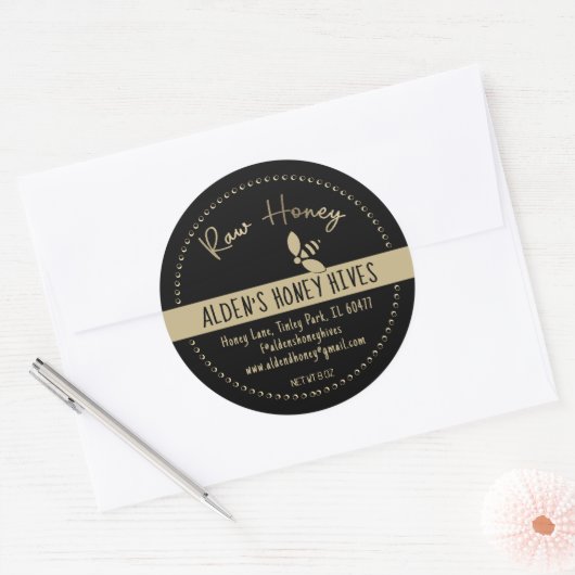 Modern Goud op Zwarte Ruwe Honing Gestileerde Honi Ronde Sticker (Envelop)