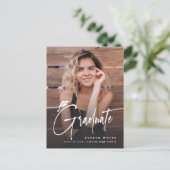 Modern Grad Cap Script Simple Photo Graduation Briefkaart (Staand voorkant)