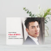 Modern Graduation Party Invitations (Debout devant)